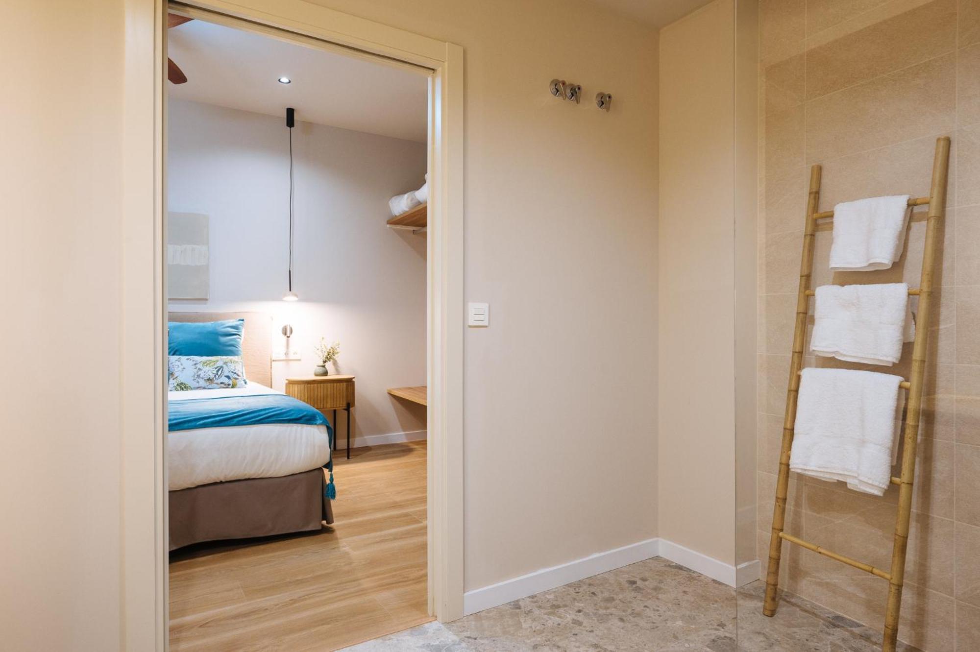 New Hostly Alameda Apartments — Photos 2
