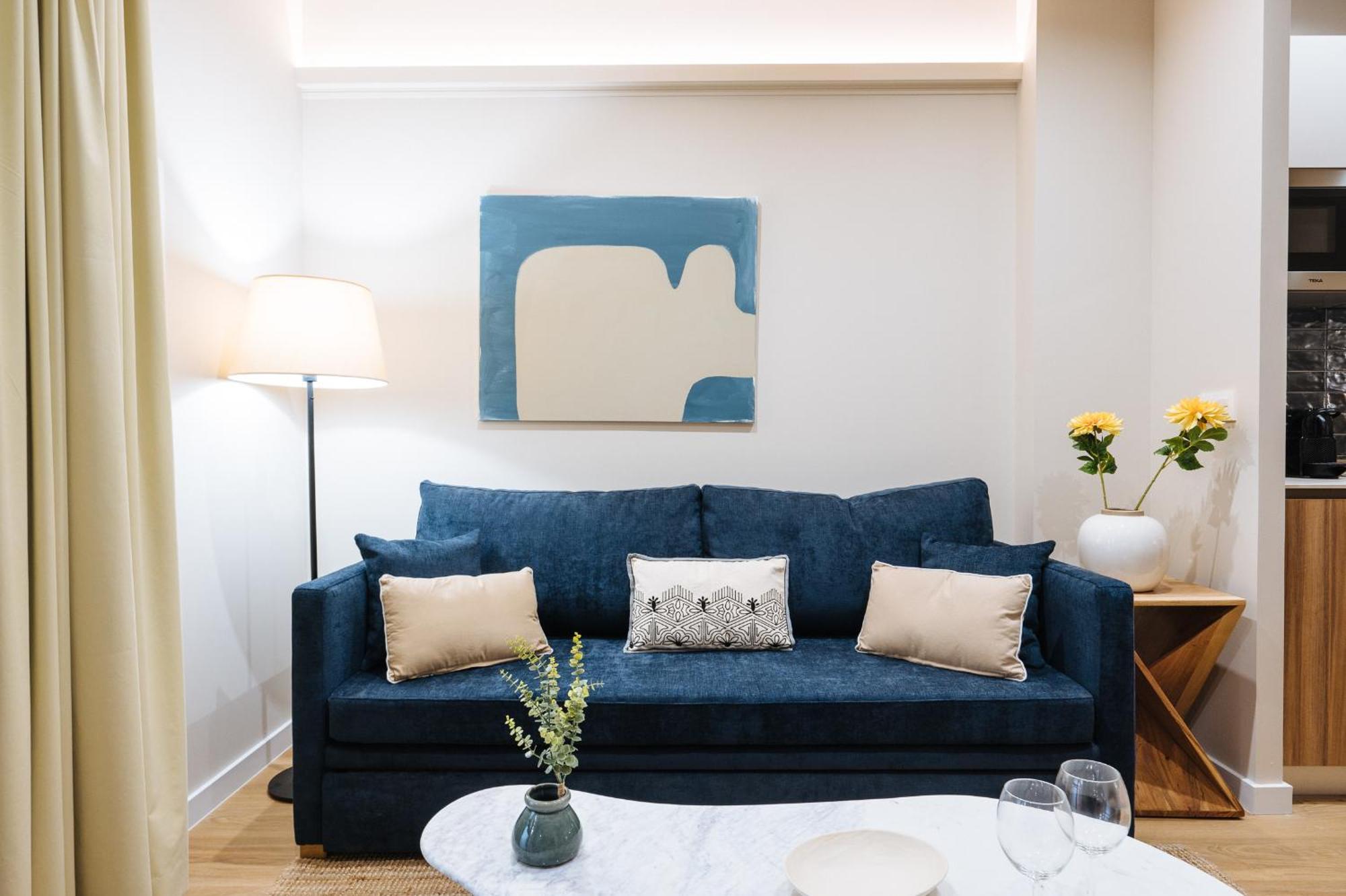 New Hostly Alameda Apartments — Photos 3